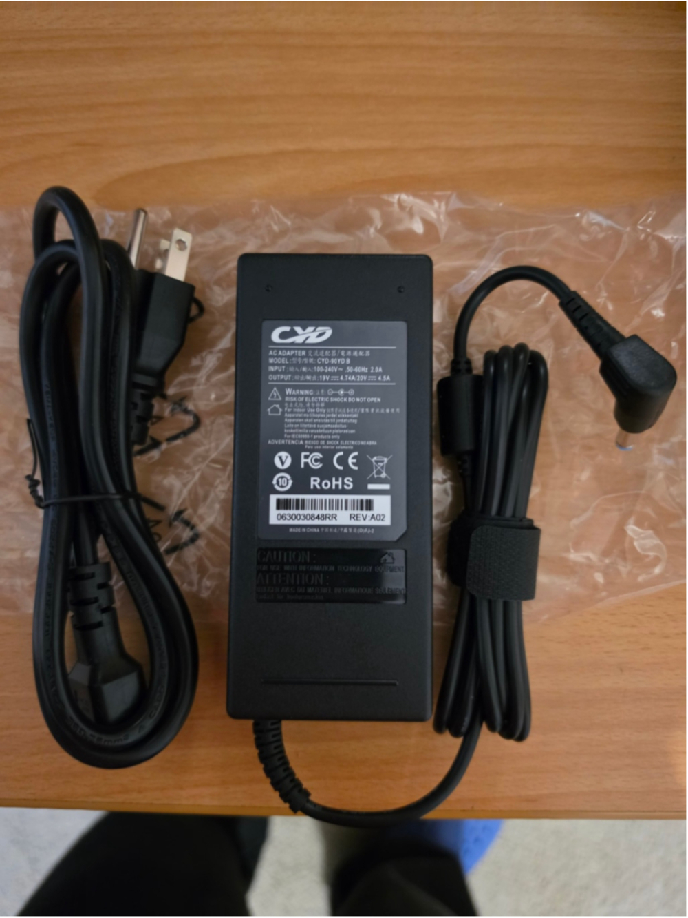 New CYD 90W Universal Laptop AC Adapter Charger 19V 4.74A / 20V 4.5A CYD-90YD B